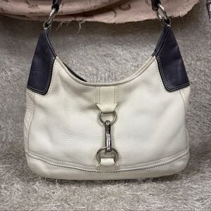 Coach Hamilton F13088 Cream & Black Pebbled Leather Purse Shoulder Lobster Clip